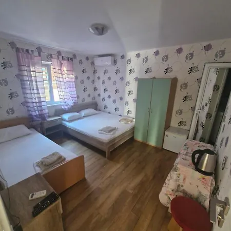 Mihalkat Old Town Pensiune *